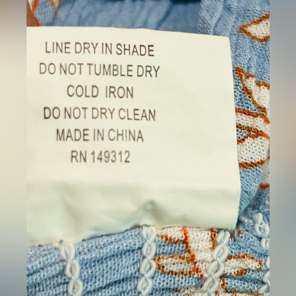 SAINTS & SECRETS
Soleil Ruffle Strap Shirred Dress Leaf Print Blue size med - Picture 6 of 15